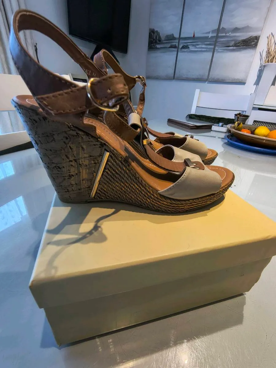 Bellissimo Sandals - Image 2