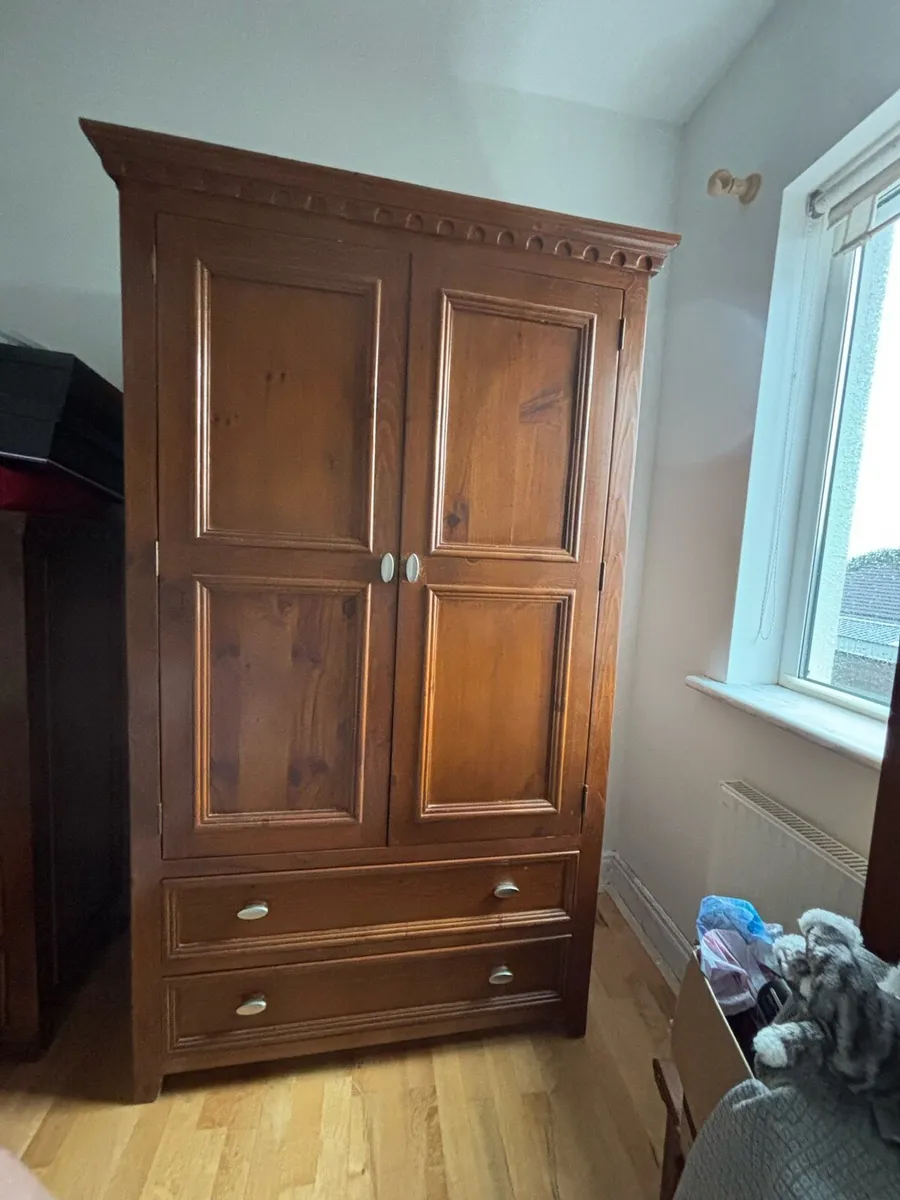 Full Bedroom Furniture Set - Image 2