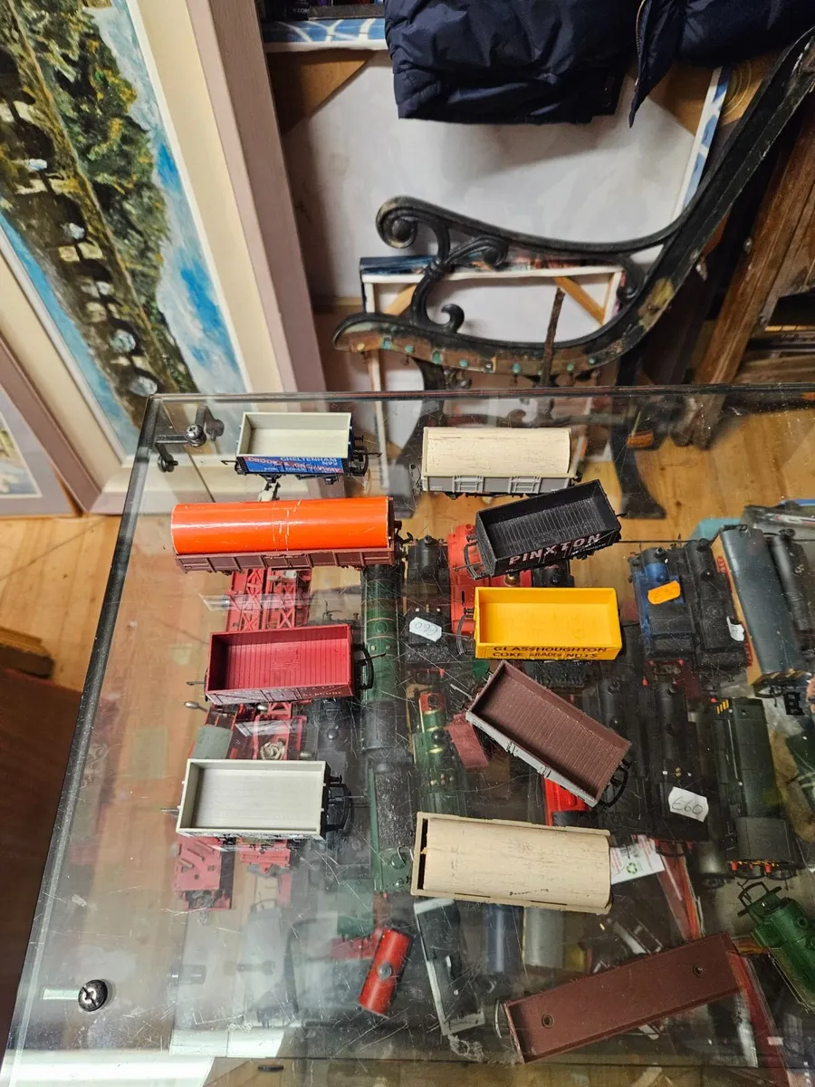 Hornby Lima Triang Jouef OO Gauge Wagons - Image 1