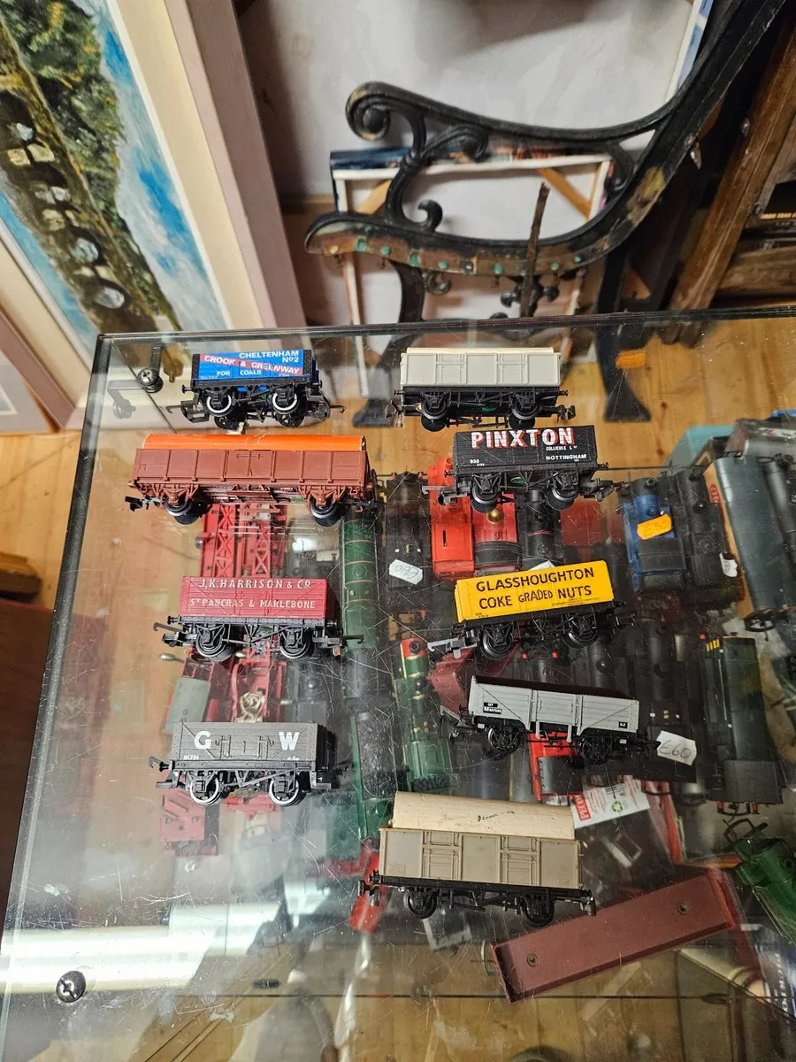 Hornby Lima Triang Jouef OO Gauge Wagons - Image 2