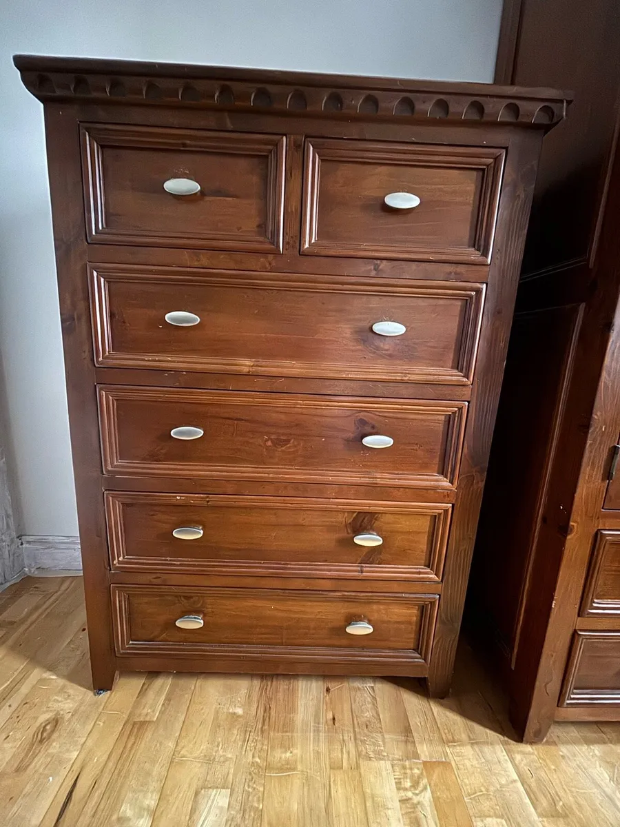 Full Bedroom Furniture Set - Image 3