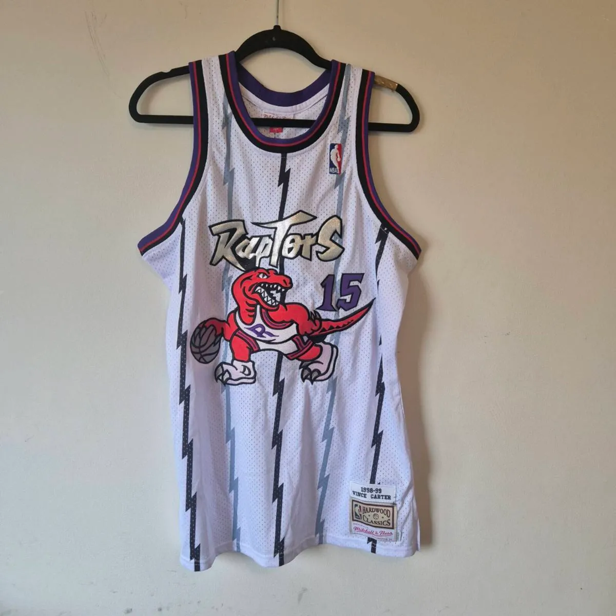 Vince Carter Toronto Raptors Jersey, Size L - Image 1