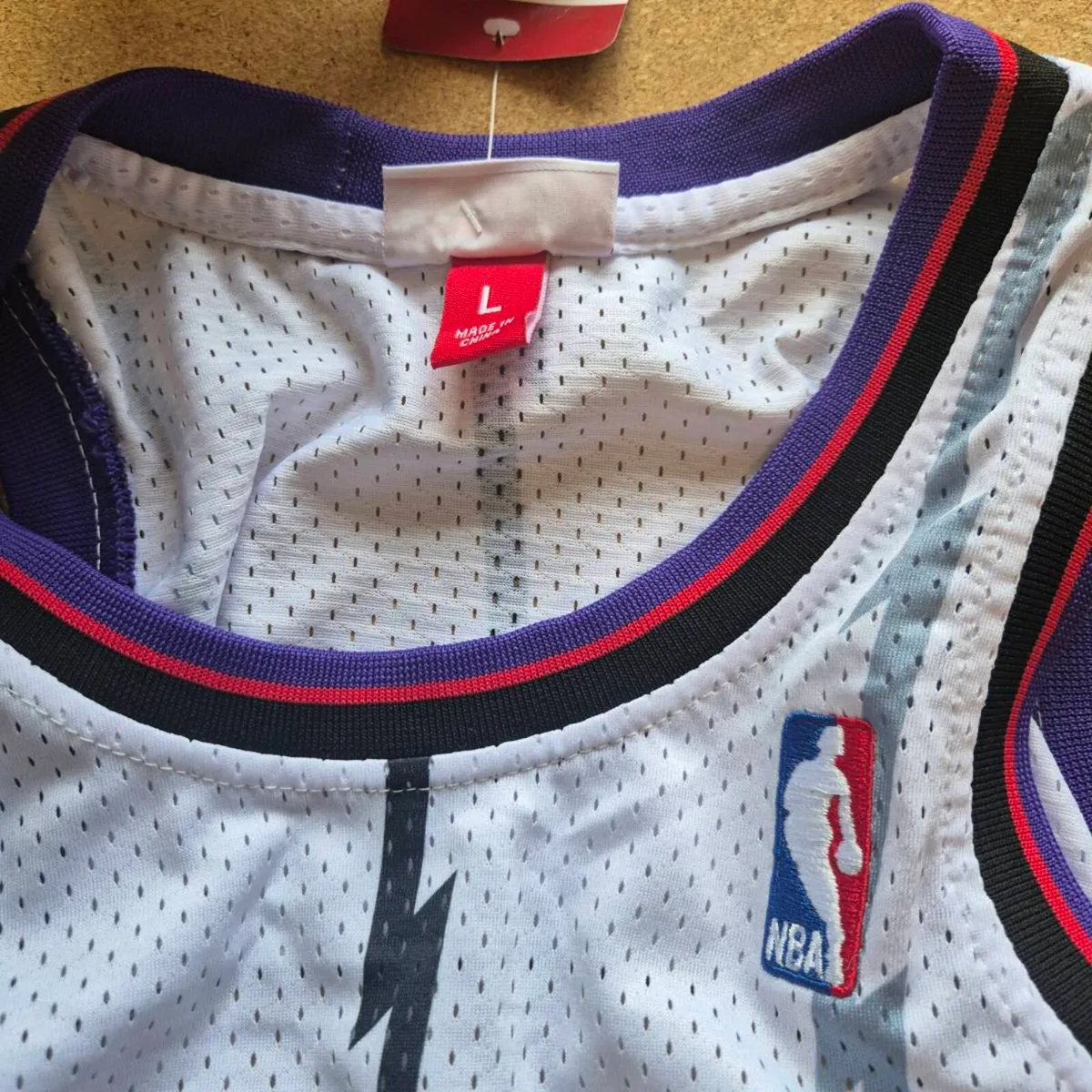 Vince Carter Toronto Raptors Jersey, Size L - Image 3