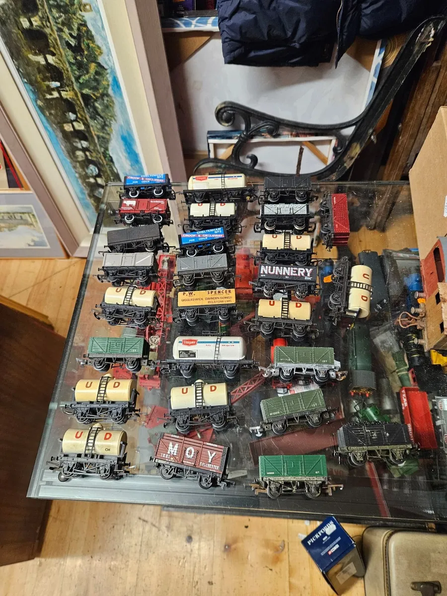 Hornby Lima Triang OO Gauge Wagons - Image 1