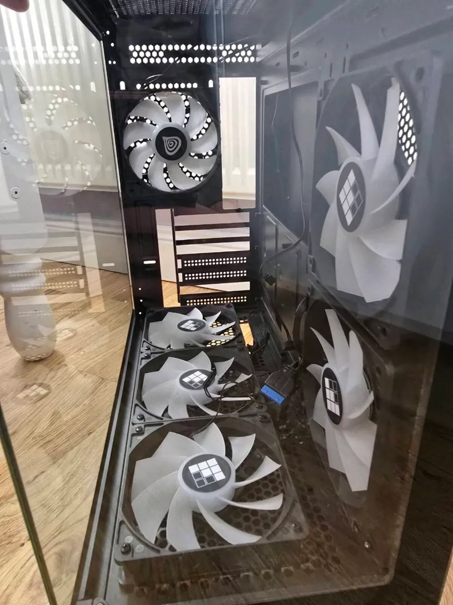 Pc Case and Power Supply - Image 2