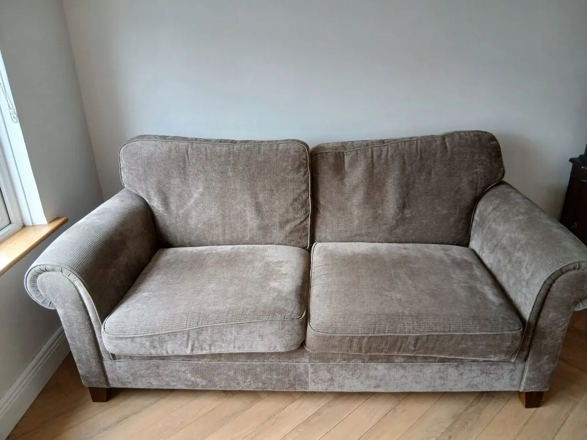 3 seater marks and Spencer’s Couch bed - Image 1