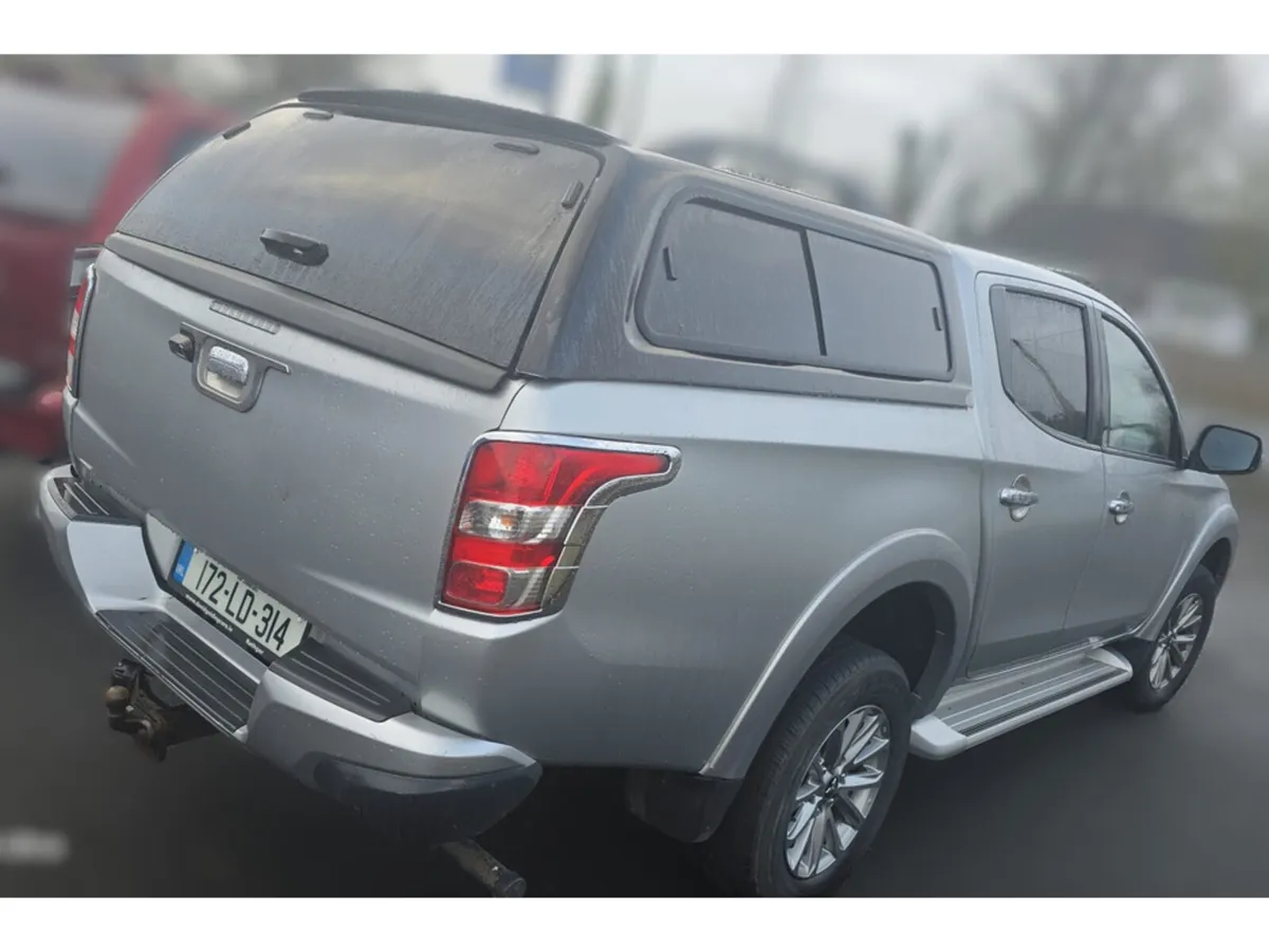 Mitsubishi L200 DID BARBARIAN D/C 4WD 17 2.5 CR 4W - Image 3