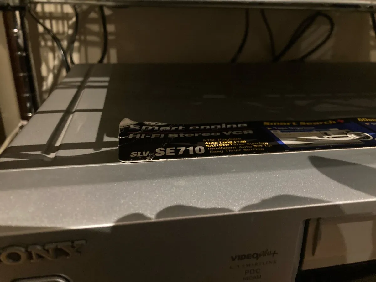 Sony SLV-SE710 - Image 2