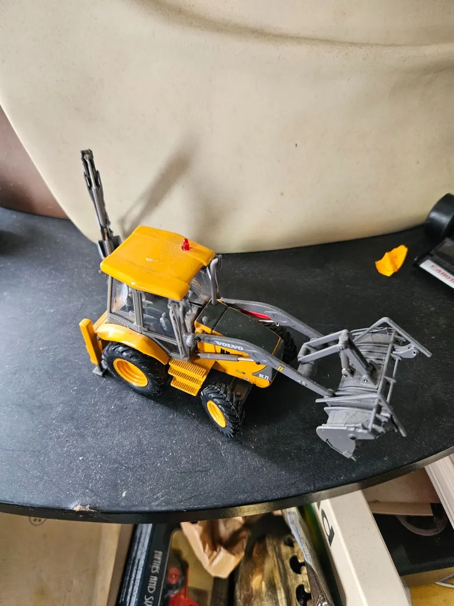 Corgi Motorart Volvo Loader 1.50 - Image 2