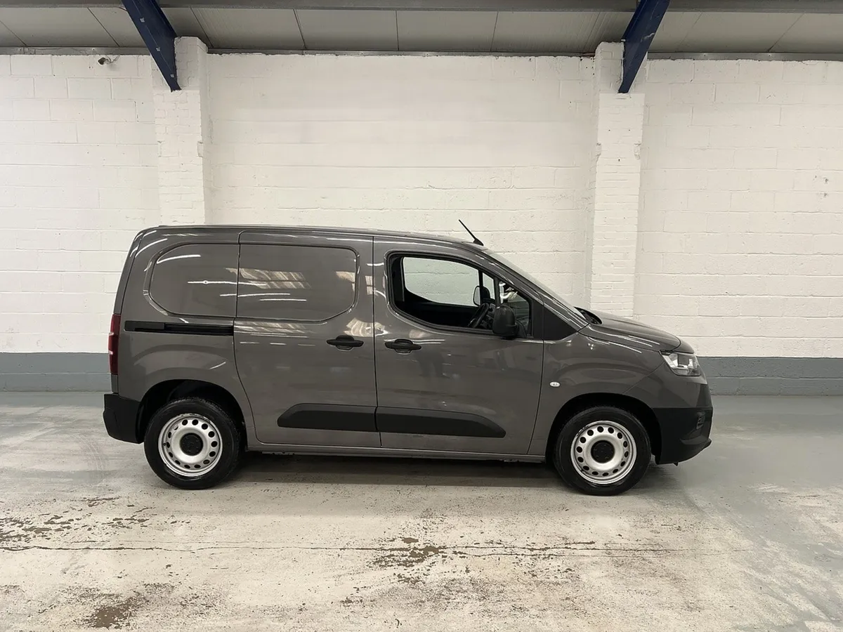 2022 Toyota ProAce City Small Panel Van - Image 1