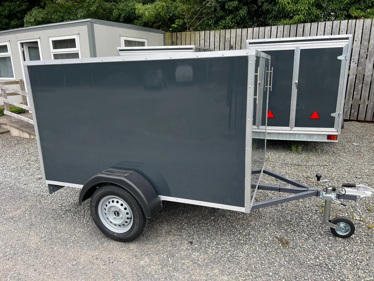 7ft x 4ft x 4ft Box Trailer Tow a Van - Image 3