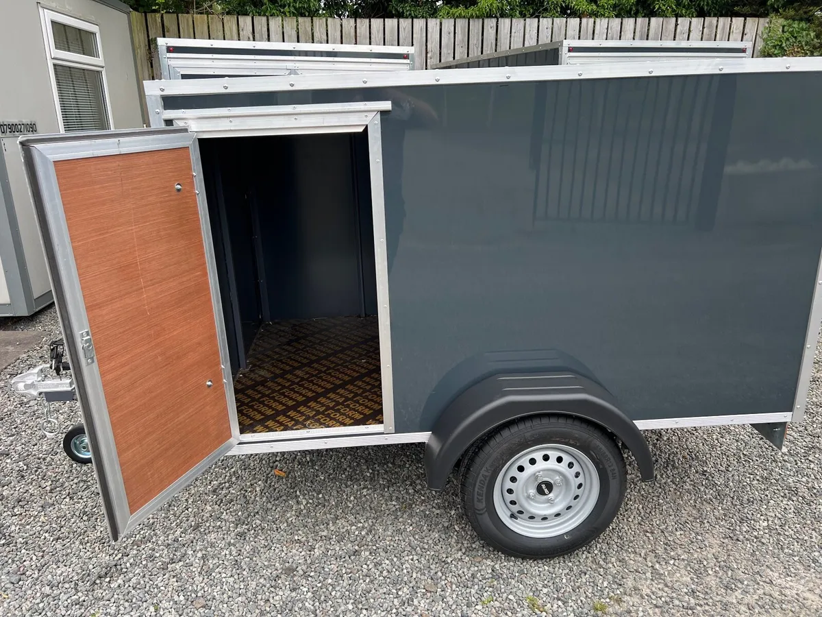 7ft x 4ft x 4ft Box Trailer Tow a Van - Image 4