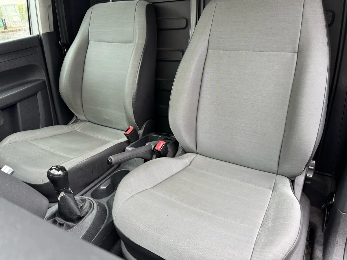 Volkswagen Caddy 2014 - Image 3