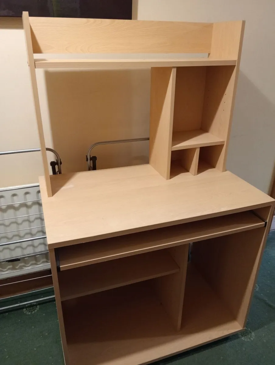 Computer desk - Image 2