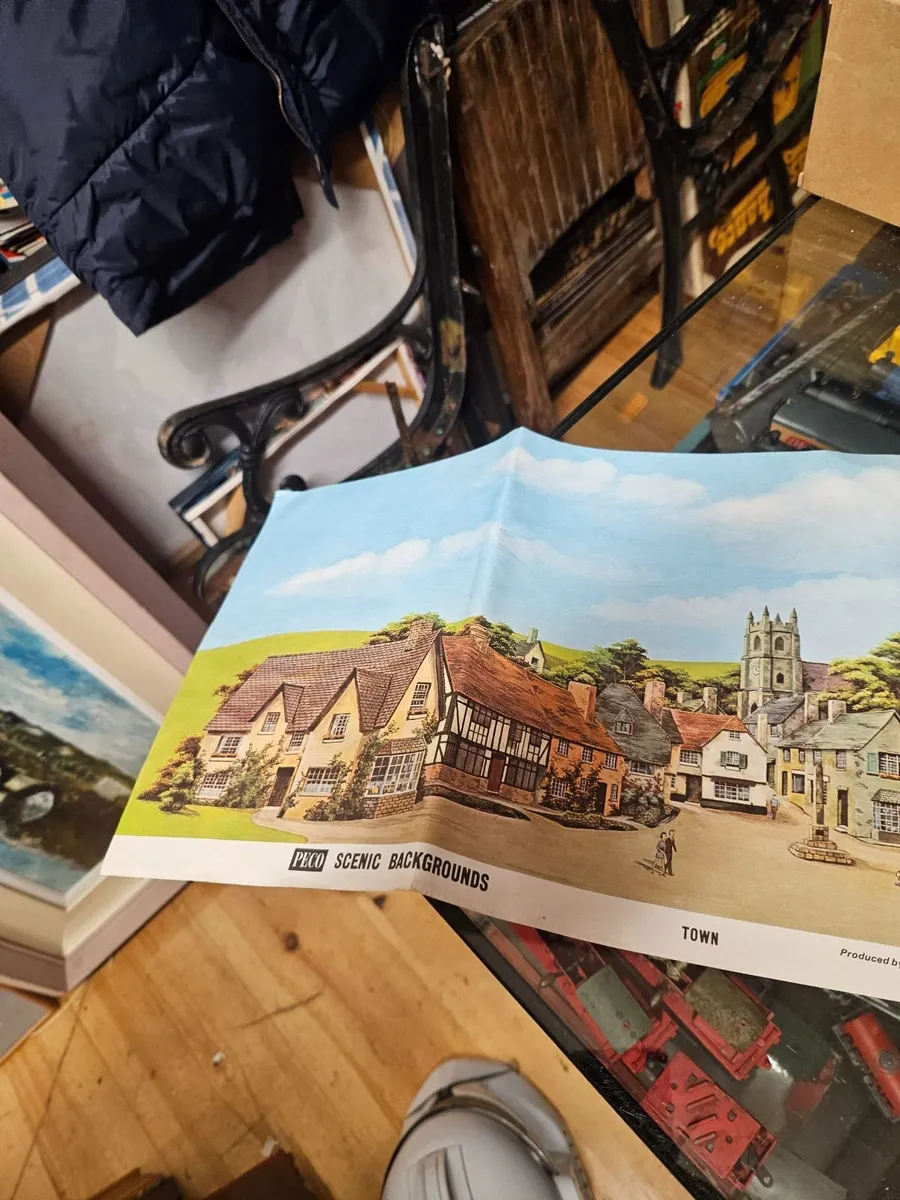 Hornby Peco OO Gauge Scenic Background - Image 3