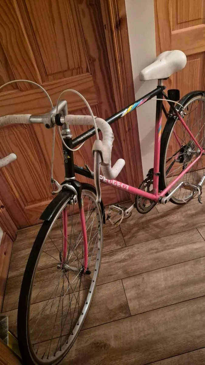 Classic vintage peugeot road racing bike - Image 3