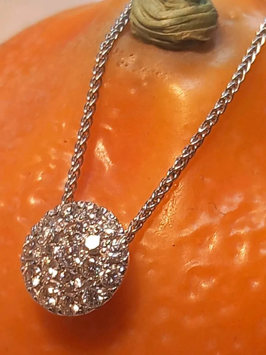 Diamond pendant 19 cut diamonds 18ct white gold - Image 2