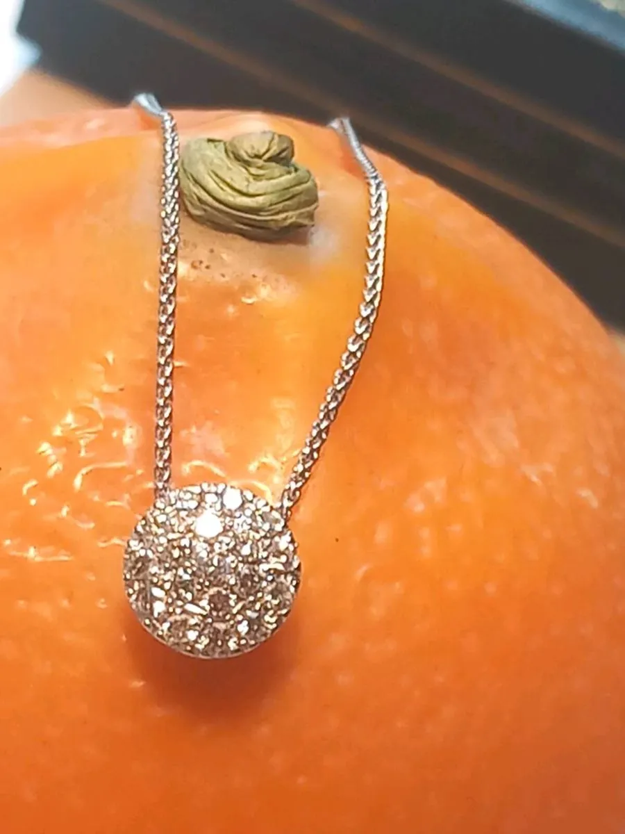 Diamond pendant 19 cut diamonds 18ct white gold - Image 3