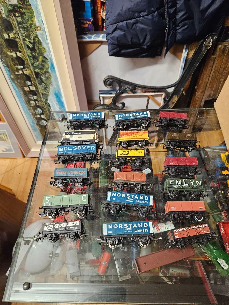 Hornby Lima Triang OO Gauge Wagons - Image 1