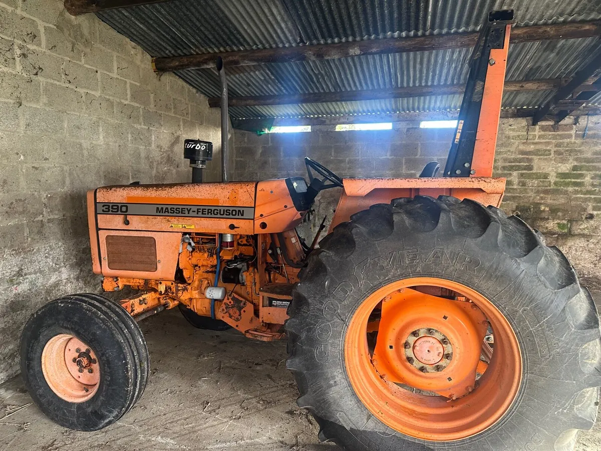 Massey Ferguson 390 - Image 1