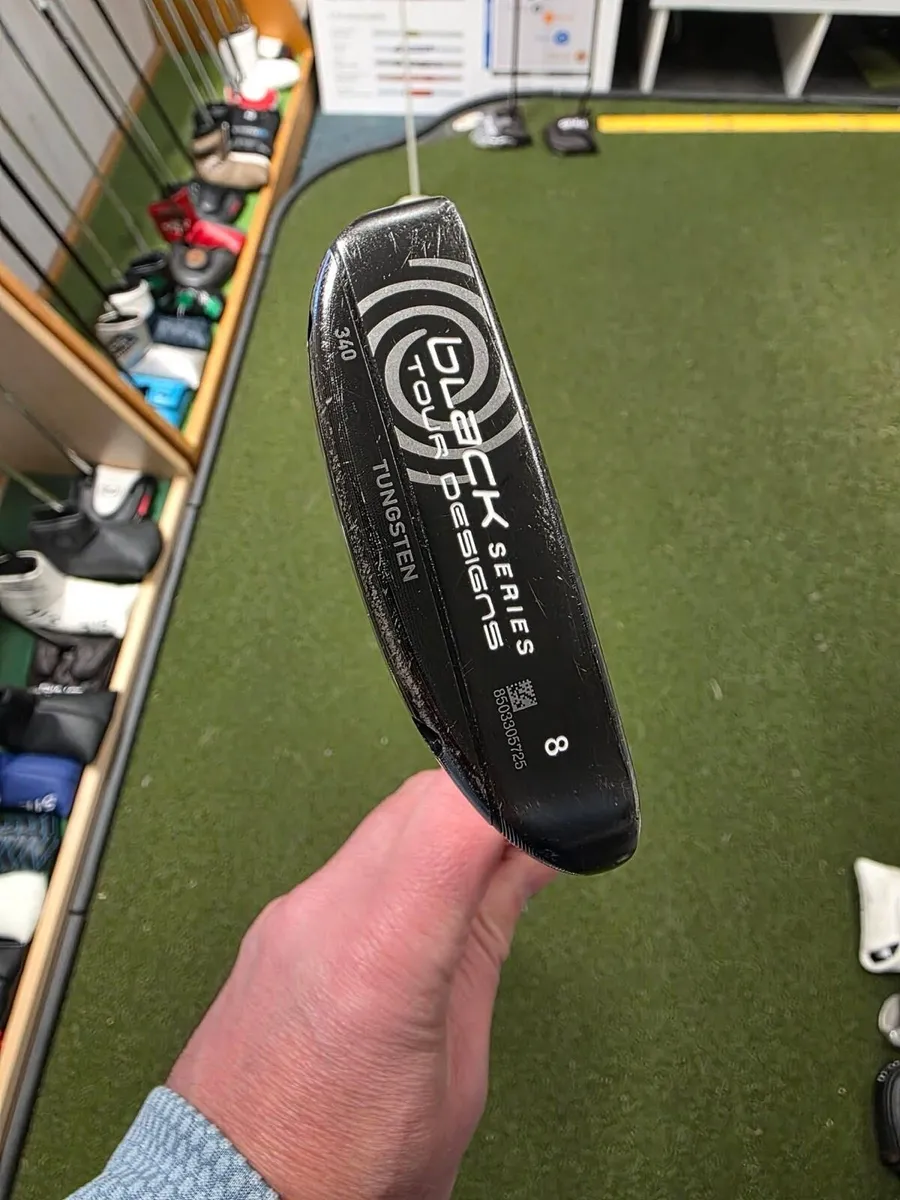 Odyssey Black Series 8 Milled Putter - Image 1