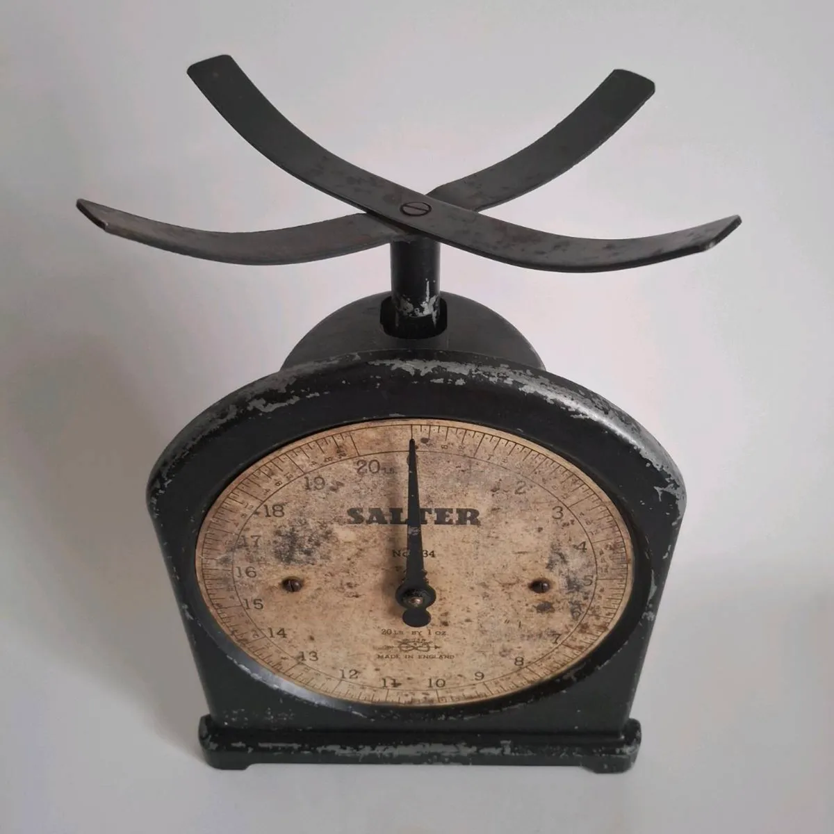 Salter Kitchen Scales - Image 2