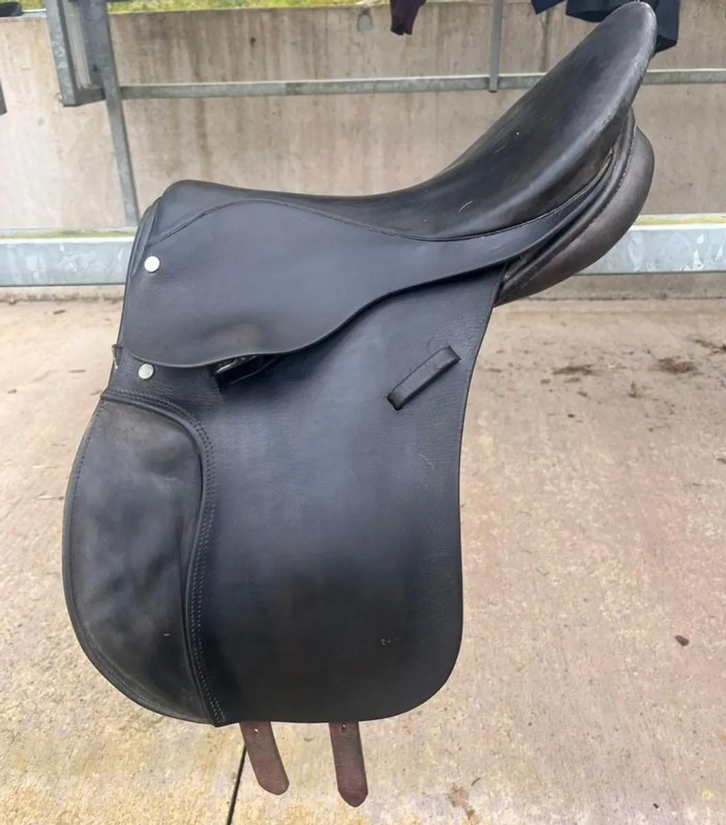 saddle - Image 3