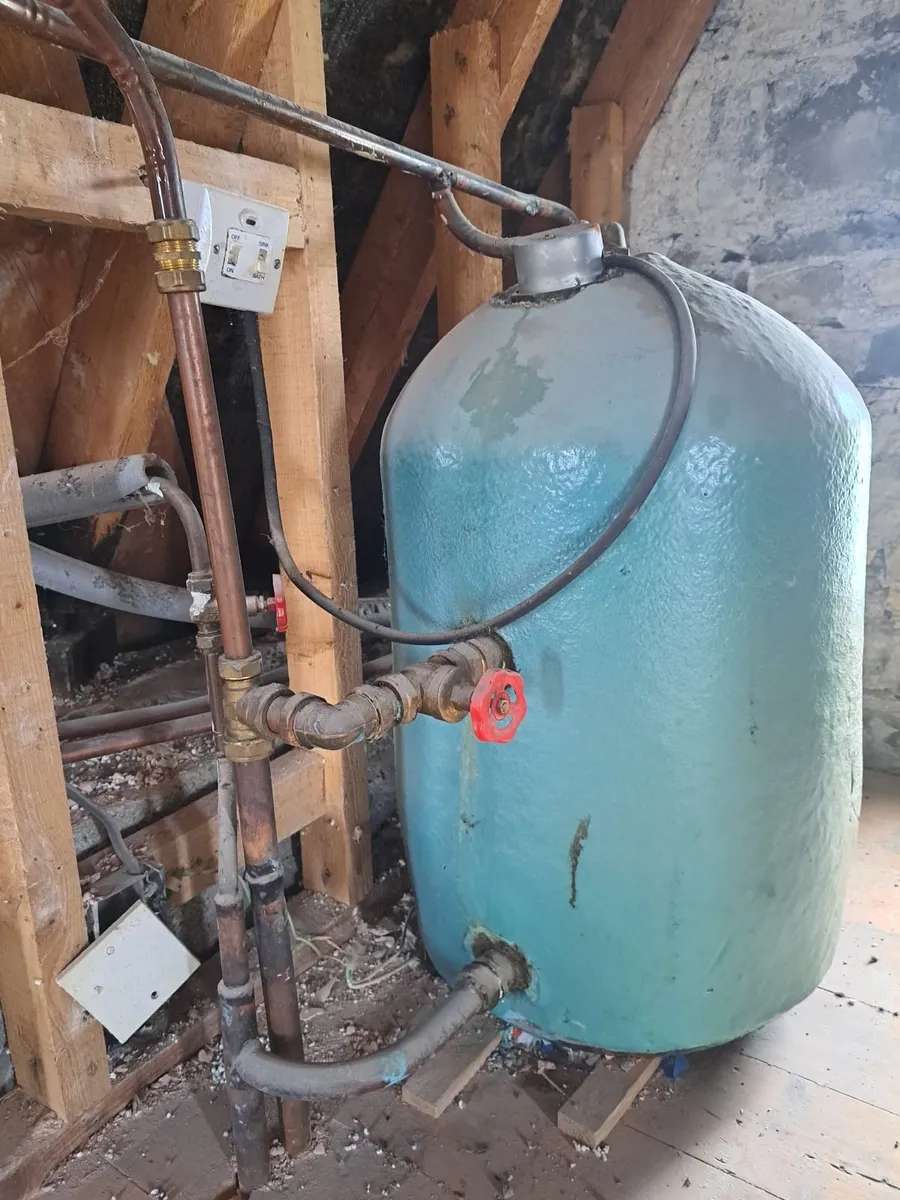 Water Cylinder - Image 2