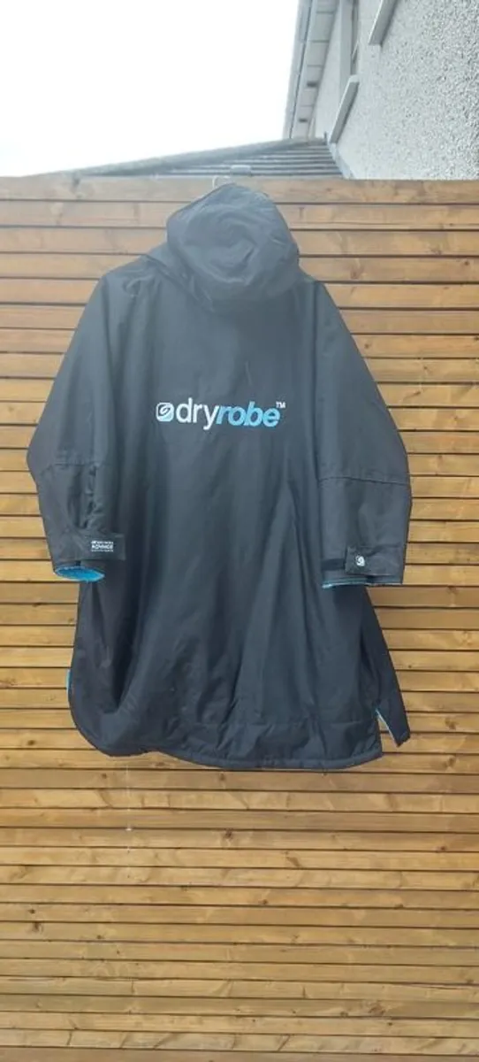 Family Dryrobes for sale (4) - Mint Condition - Rarely used - Image 1