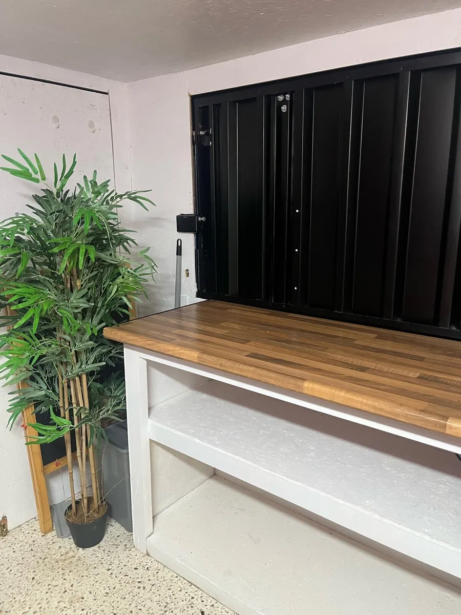 Coffee cabin/shop - Image 3