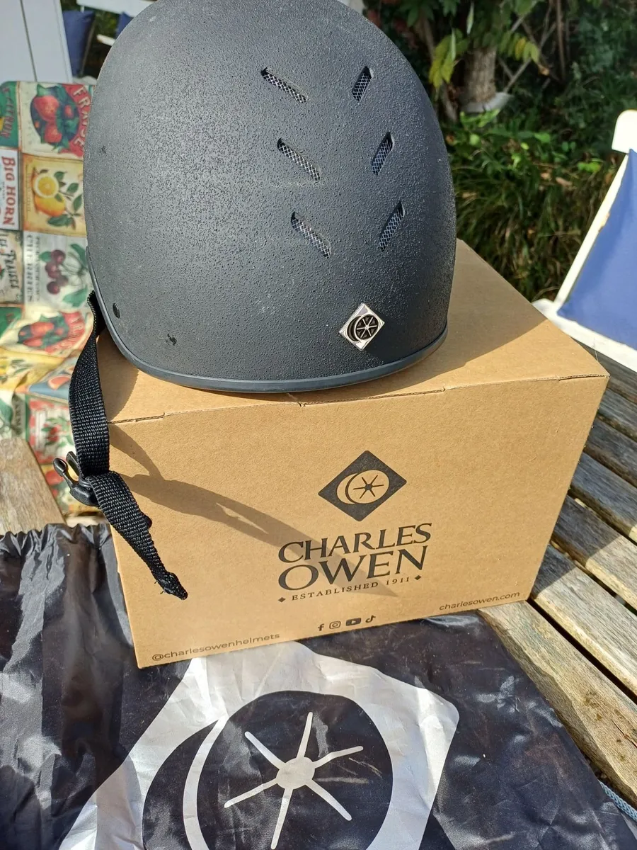 Jockey Skull - Image 1