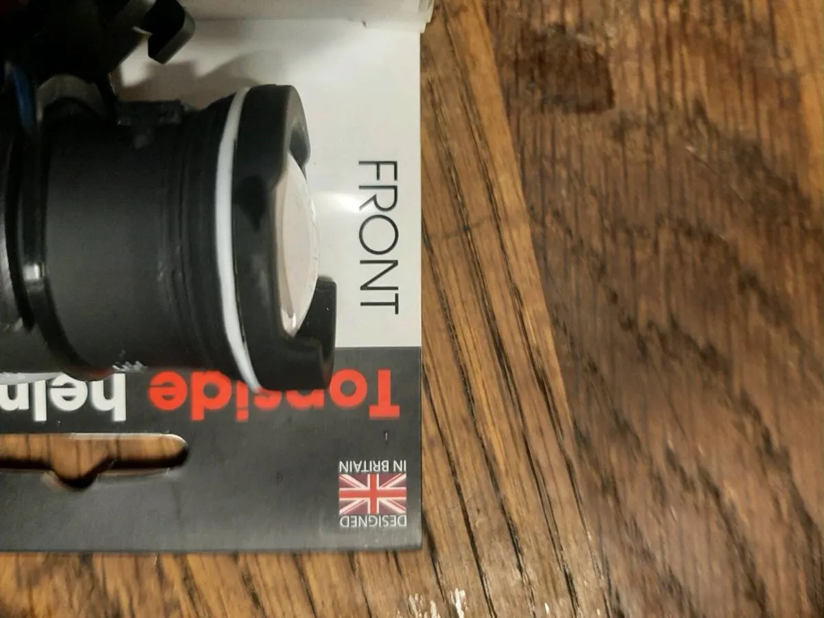 Bike helmet light new - Image 4