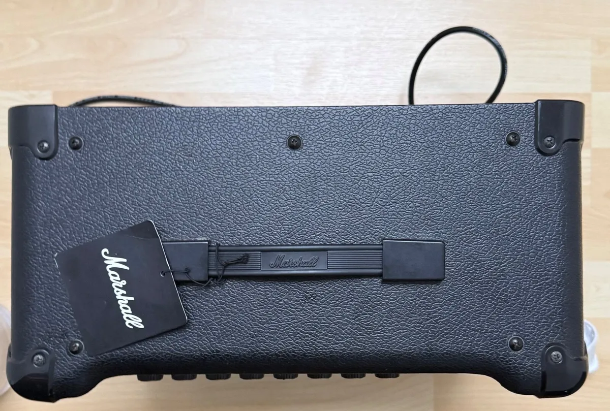 Marshall Electric guitar amp - Image 4