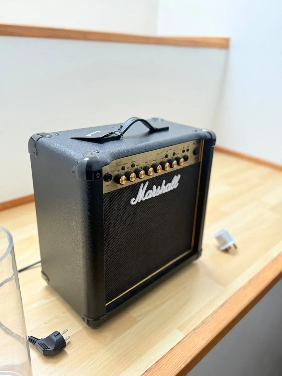 Marshall Electric guitar amp - Image 3
