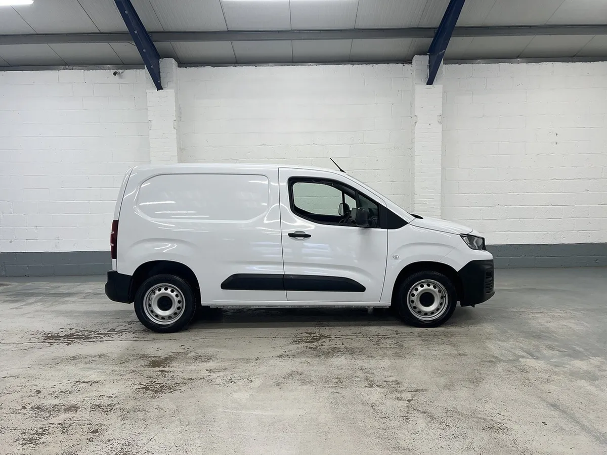 2023 Peugeot Partner Small Panel Van - Image 1