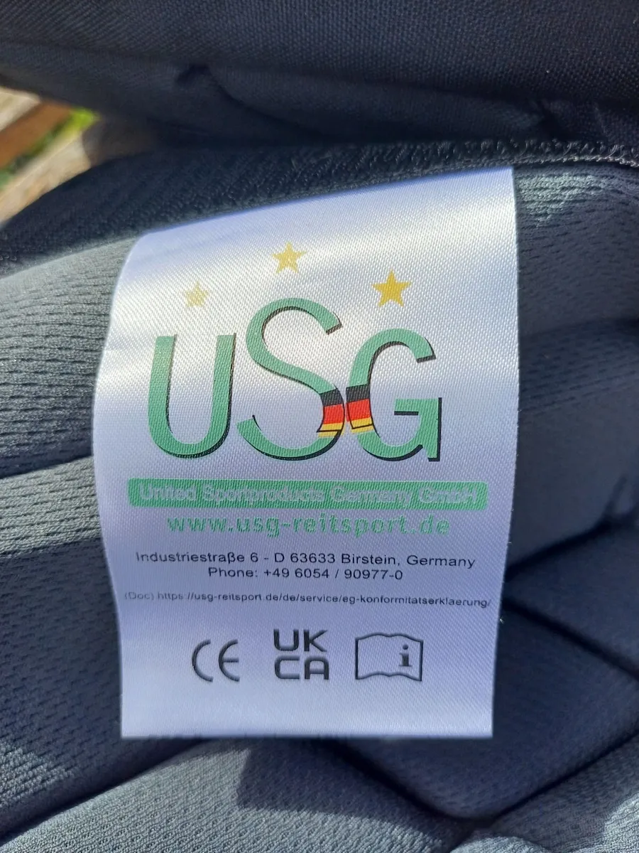 Horse riding back and shoulder protector - Image 2
