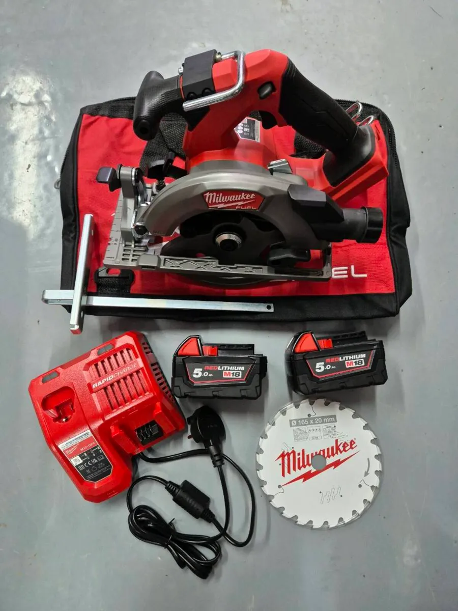 Milwaukee M18FCS552 FUEL Gen2 165mm Circular Saw K - Image 1