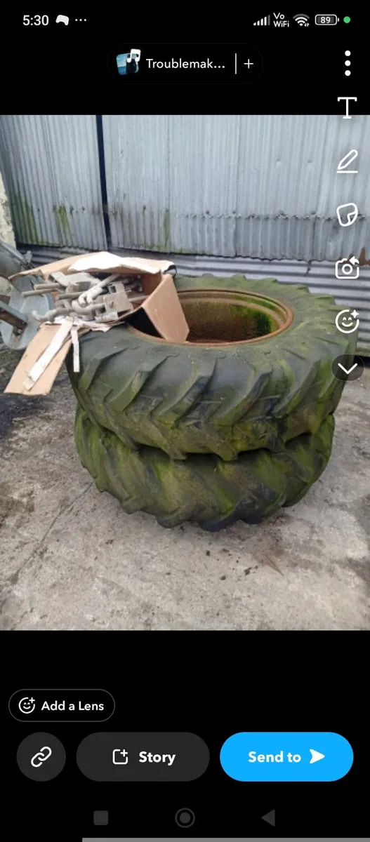 Jcb Dual wheels and clamps - Image 1