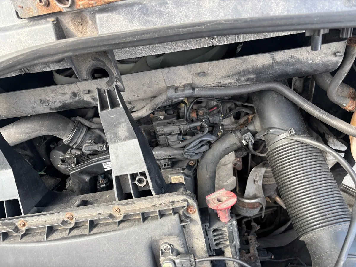 Mercedes Sprinter Engine - Image 1