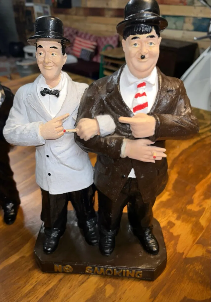 Vintage Laurel and Hardy 'No Smoking' Pub Figurine