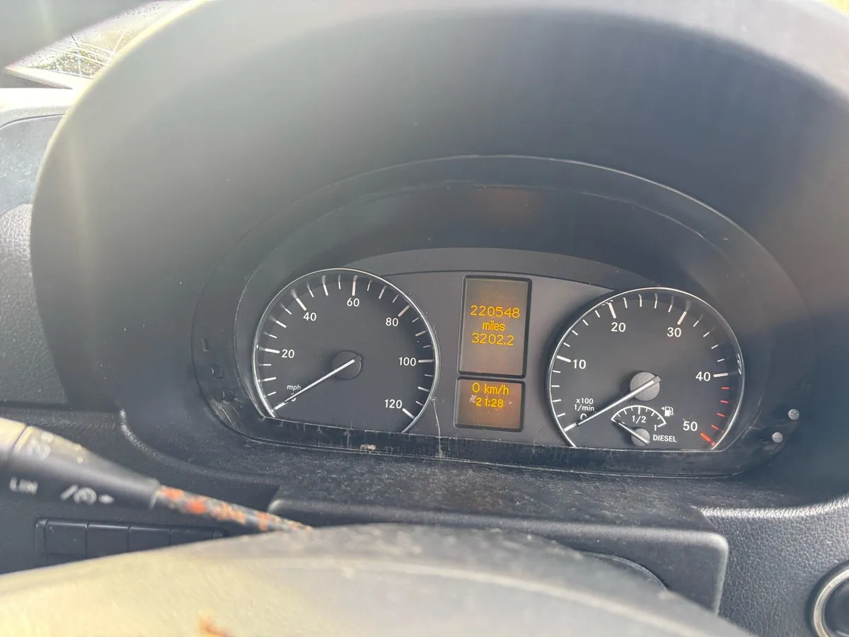 Mercedes Sprinter Engine - Image 4