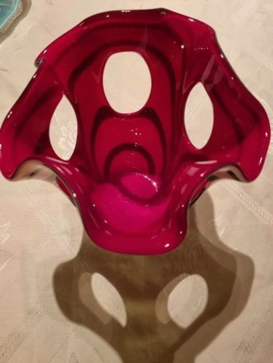 Newgrange Living Red Zebra Vase - Image 3