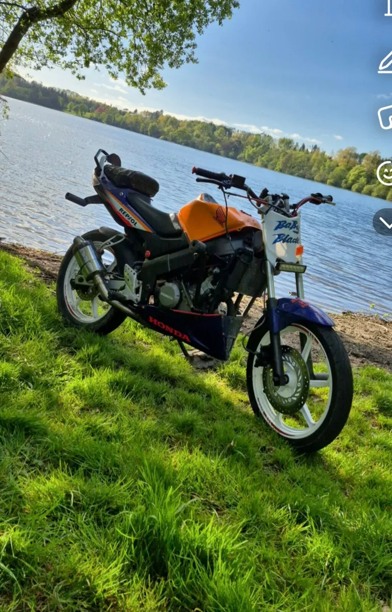 CBR 125 STUNT BIKE - Image 1