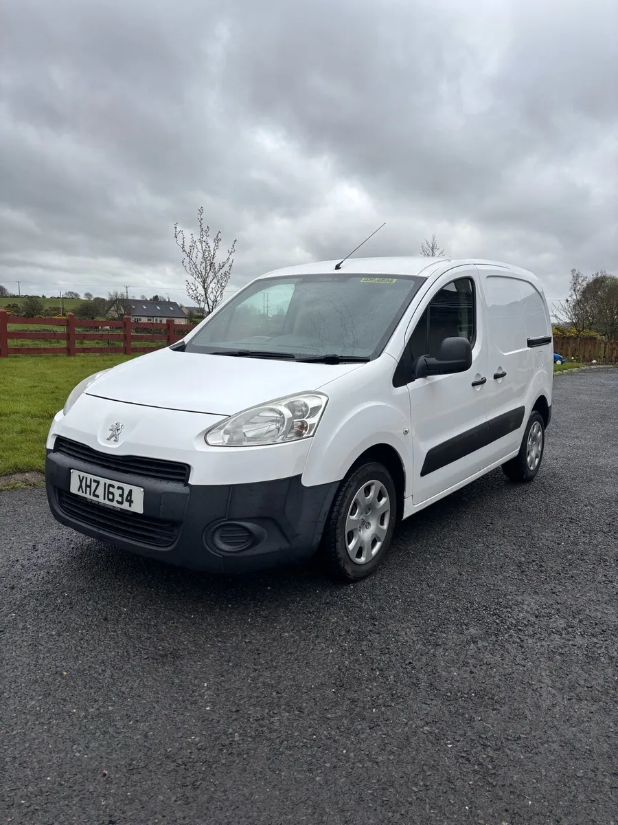2013 Peugeot partner 200vrt (berlingo) - Image 1