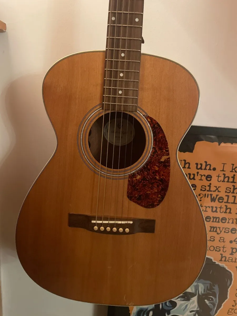Guild 3/4 size acoustic guitar with pick-up - Image 2