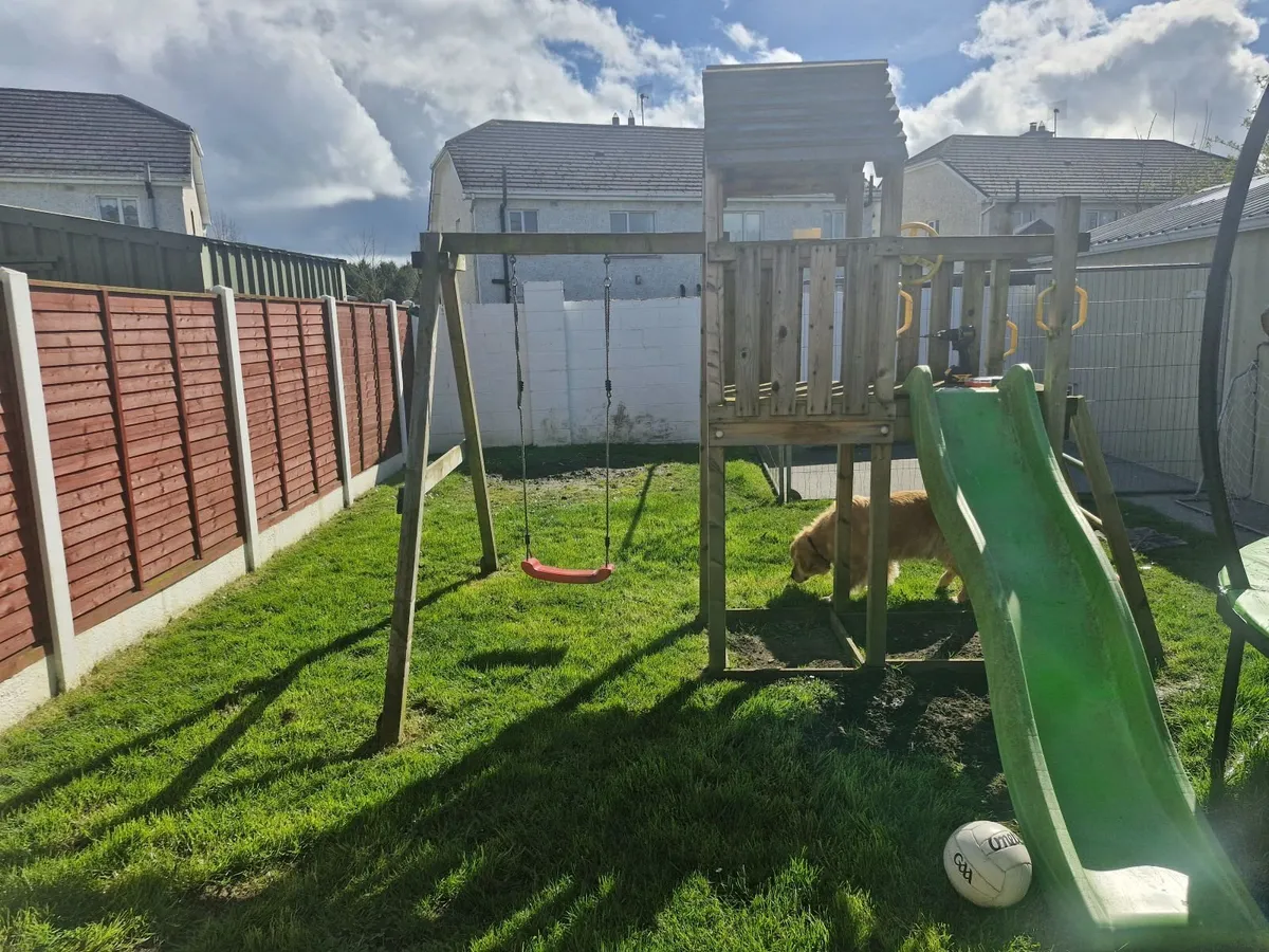 Out Door Playhouse MUST GO THIS WEEKEND - Image 2