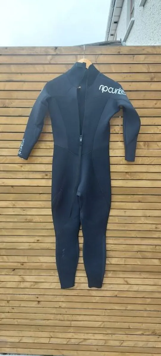 Wetsuits (3) for Sale-Mint condition-Oneills/RipCurl - Image 4
