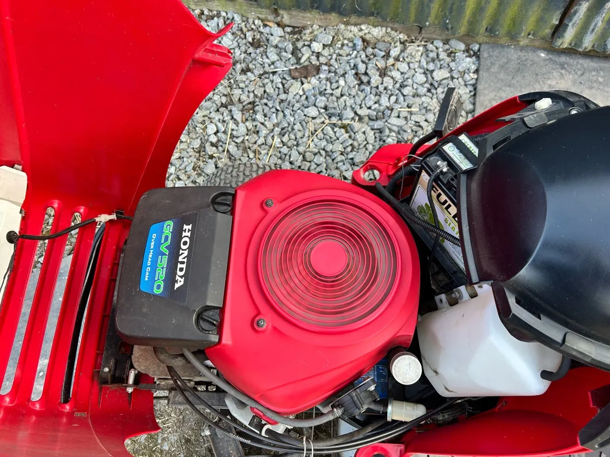 Honda lawnmower - Image 2