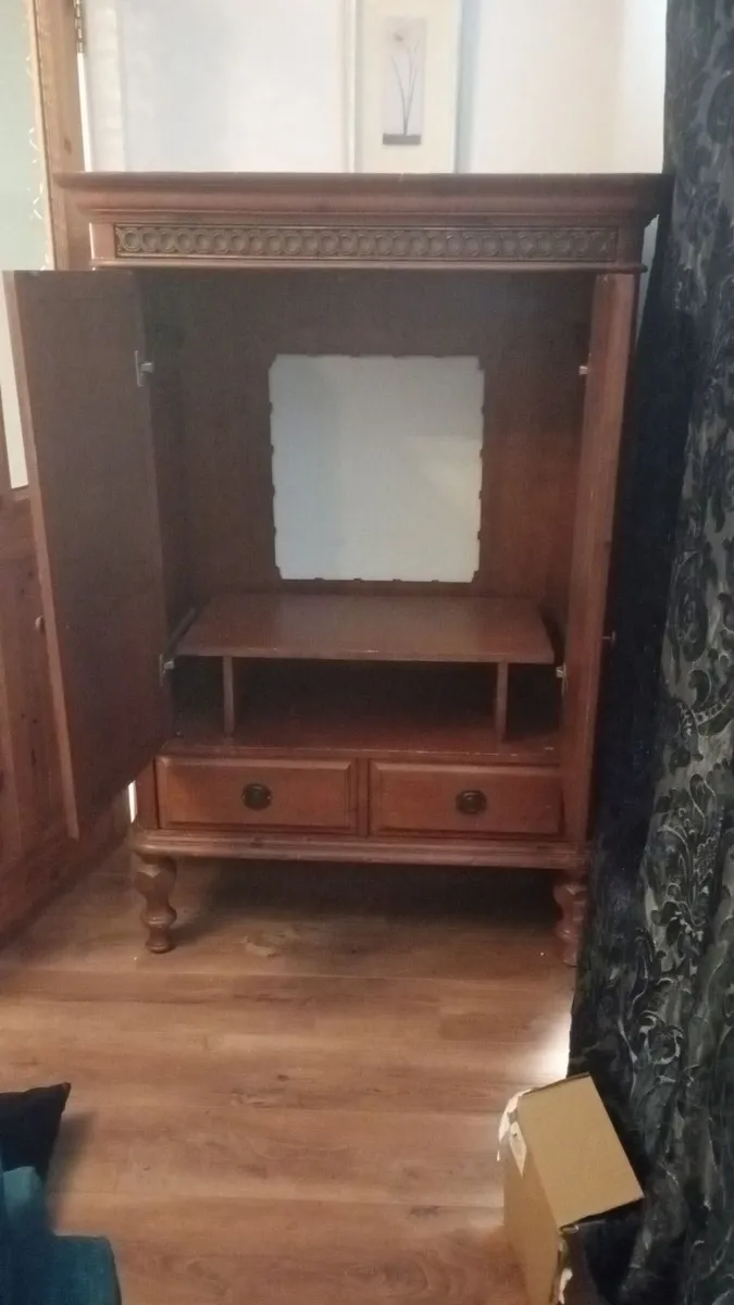 wood TV cabinet - Image 2