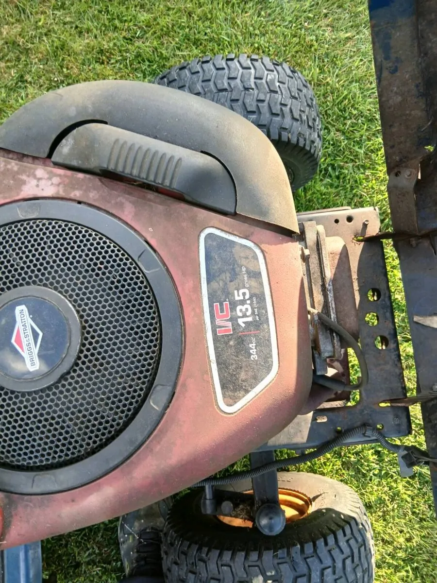 Ride on mower - Image 3